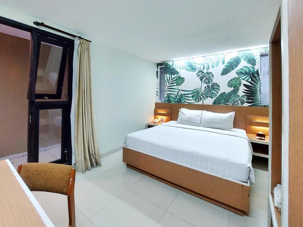 Shinta Guesthouse Malang Eksteriør bilde