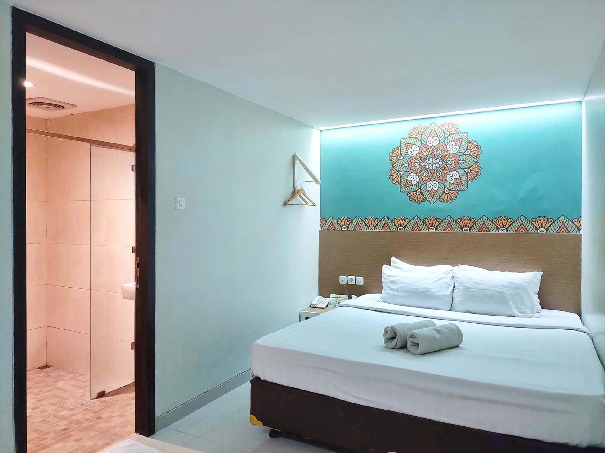 Shinta Guesthouse Malang Eksteriør bilde